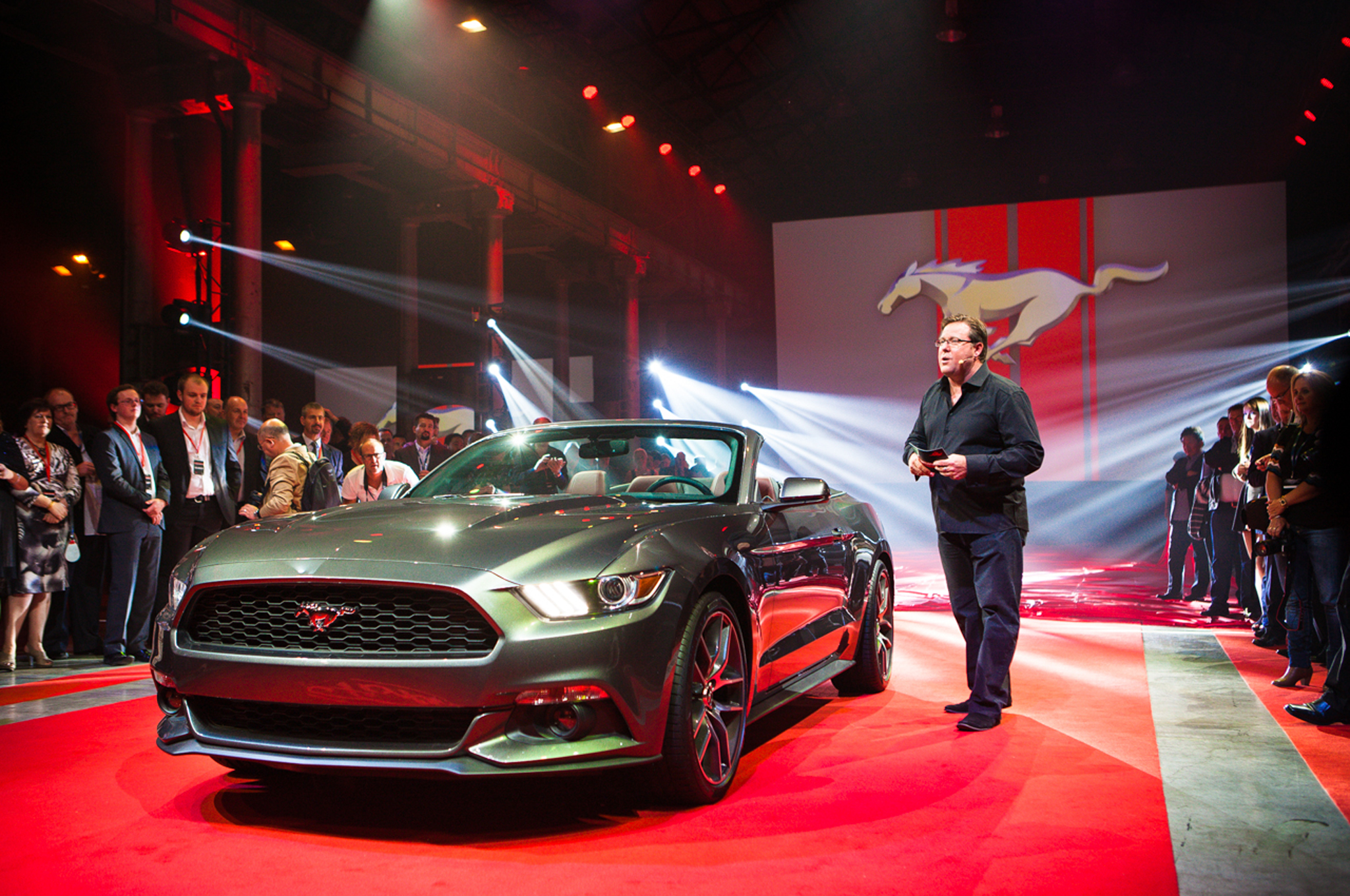 Sydney-Event-Reveal-2015-Ford-Mustang-co