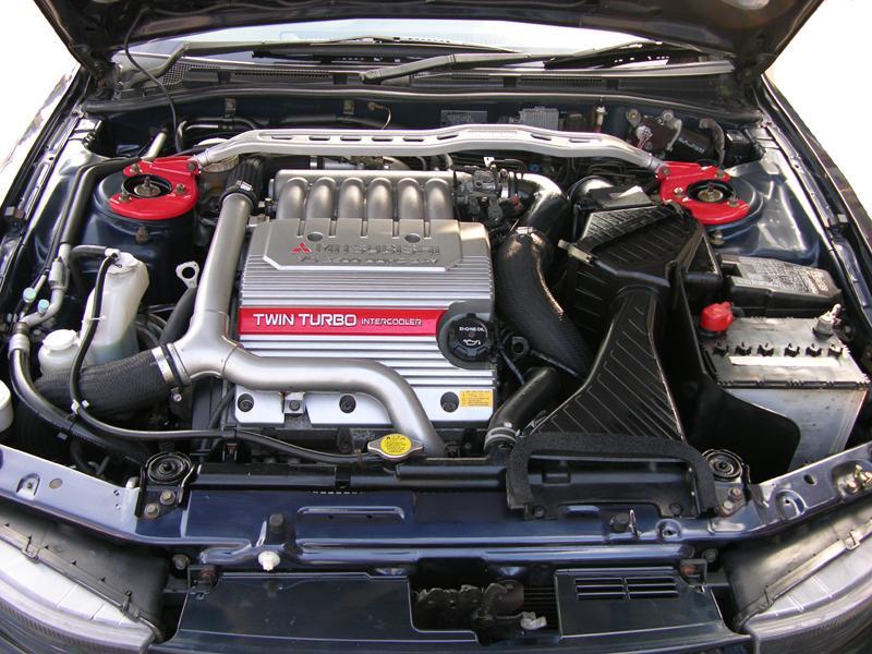 VR4-6A13TTengine.jpg