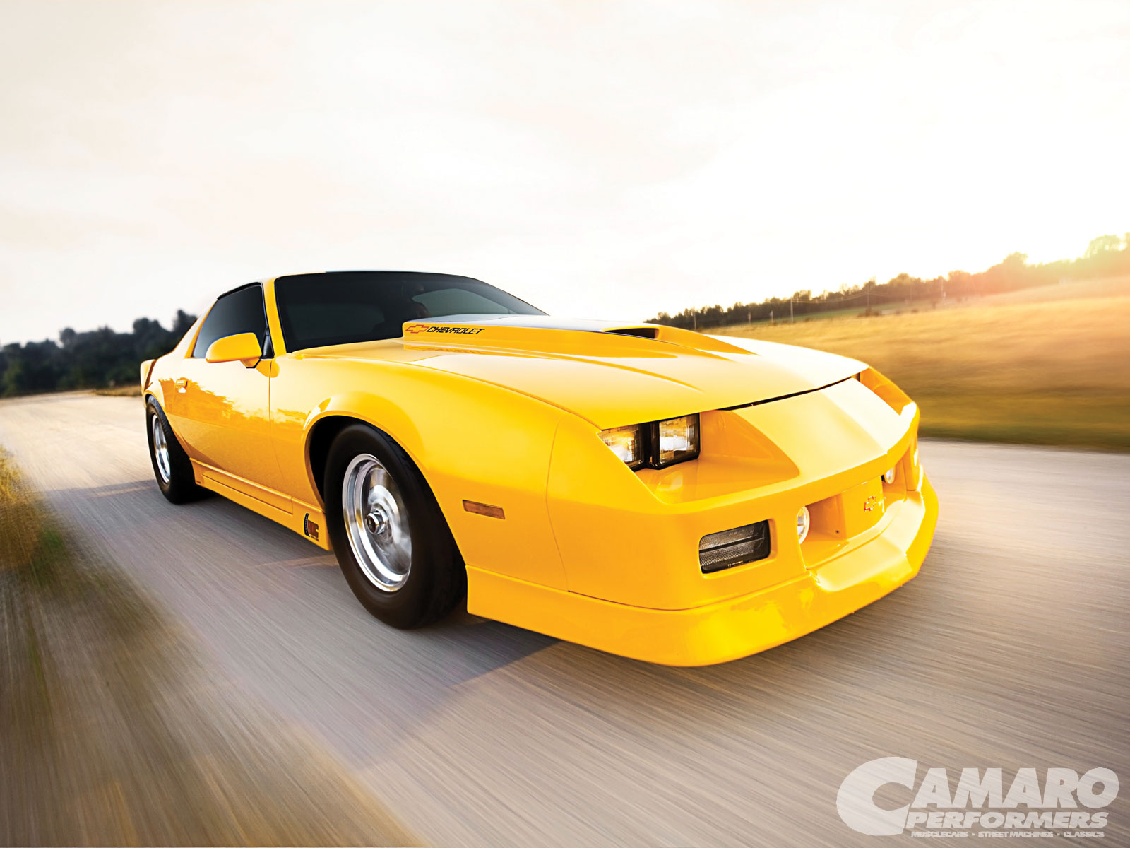 camp-1212-01_1987-iroc-z-camaro_yellow-p