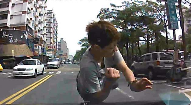 dashcam-628.jpg