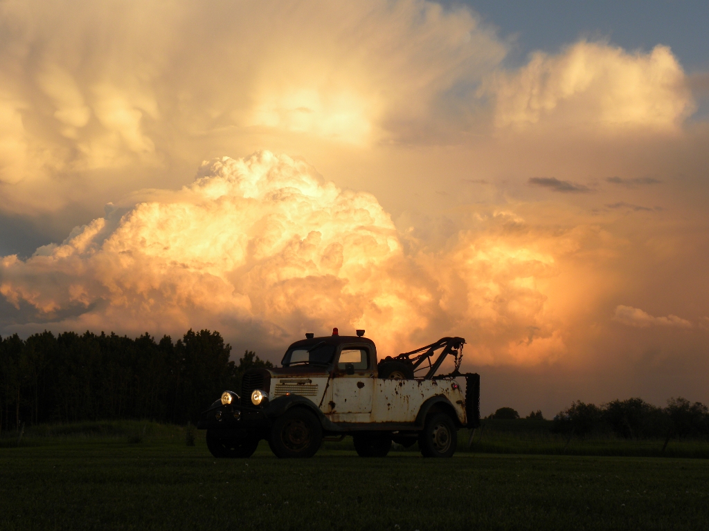 distant_explosion_by_quanticchaos1000-d5eqkoi.jpg