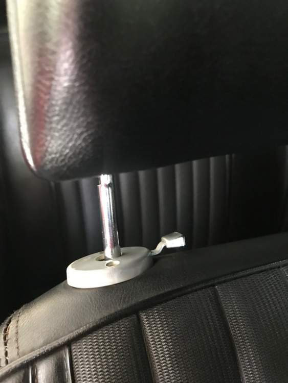 headrest20inboard_zps8met6grs.jpg
