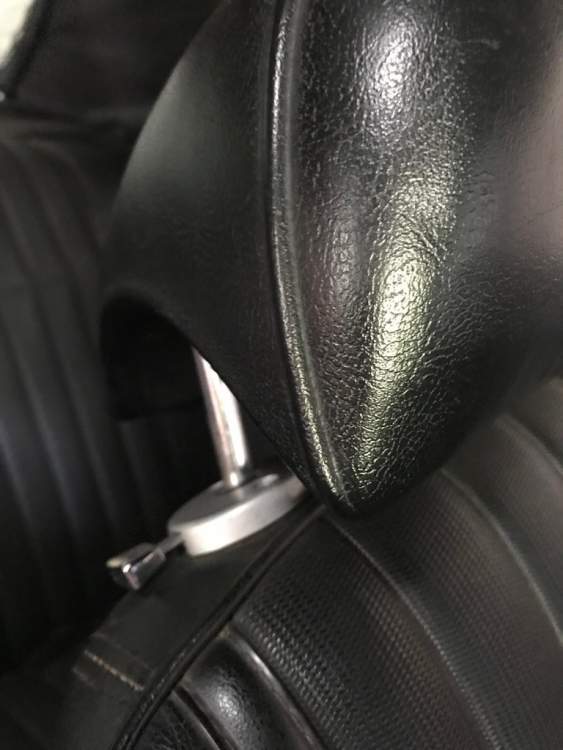 headrest20outboard_zpsf2vmhpaq.jpg