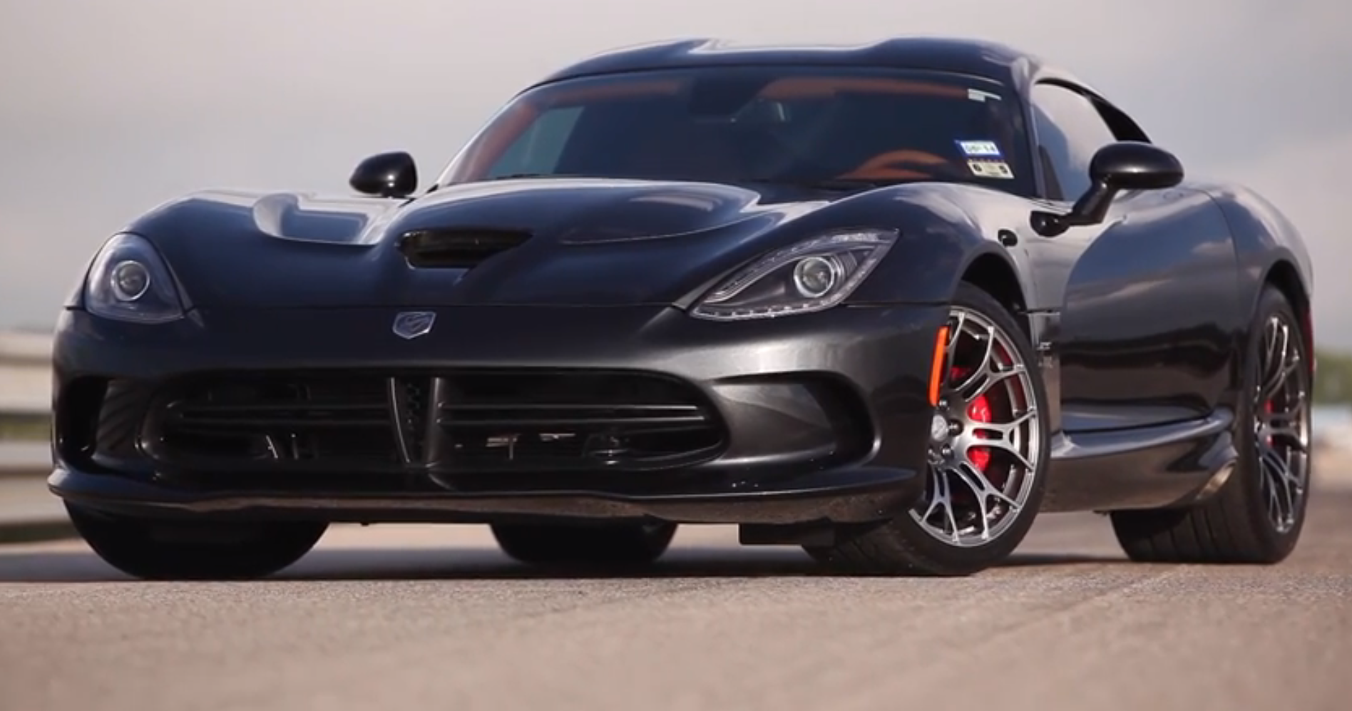 hennessey-test-drives-2013-srt-viper-gts