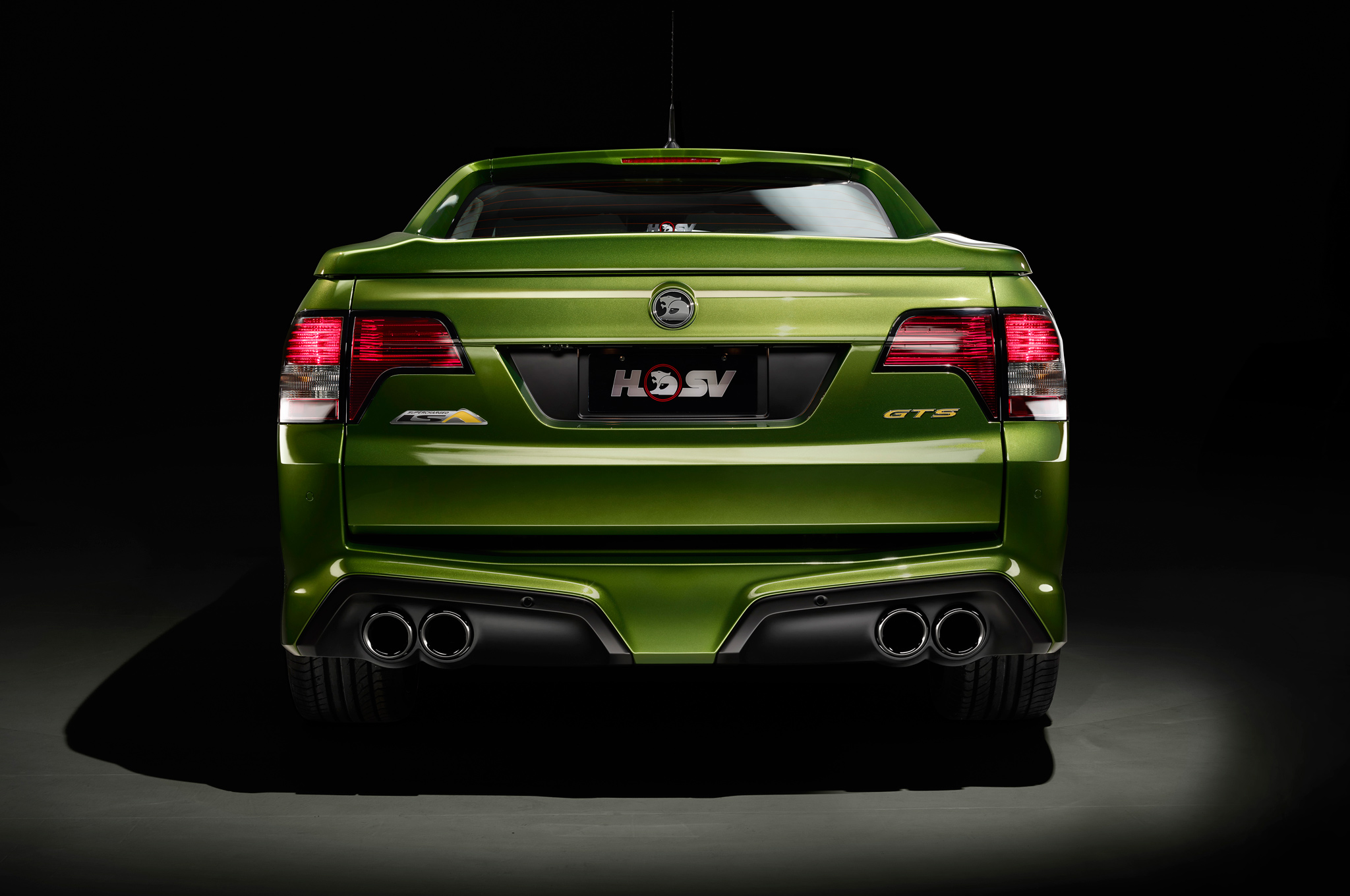 hsv-gts-maloo-rear-view.jpg