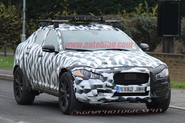 jaguar-suv-spy-shots.jpg