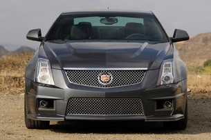 lead3cadillaccts-vcoupe2011review.jpg