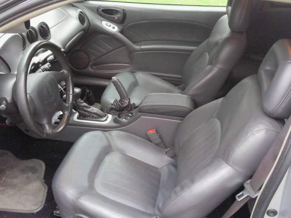 leatherseats.jpg