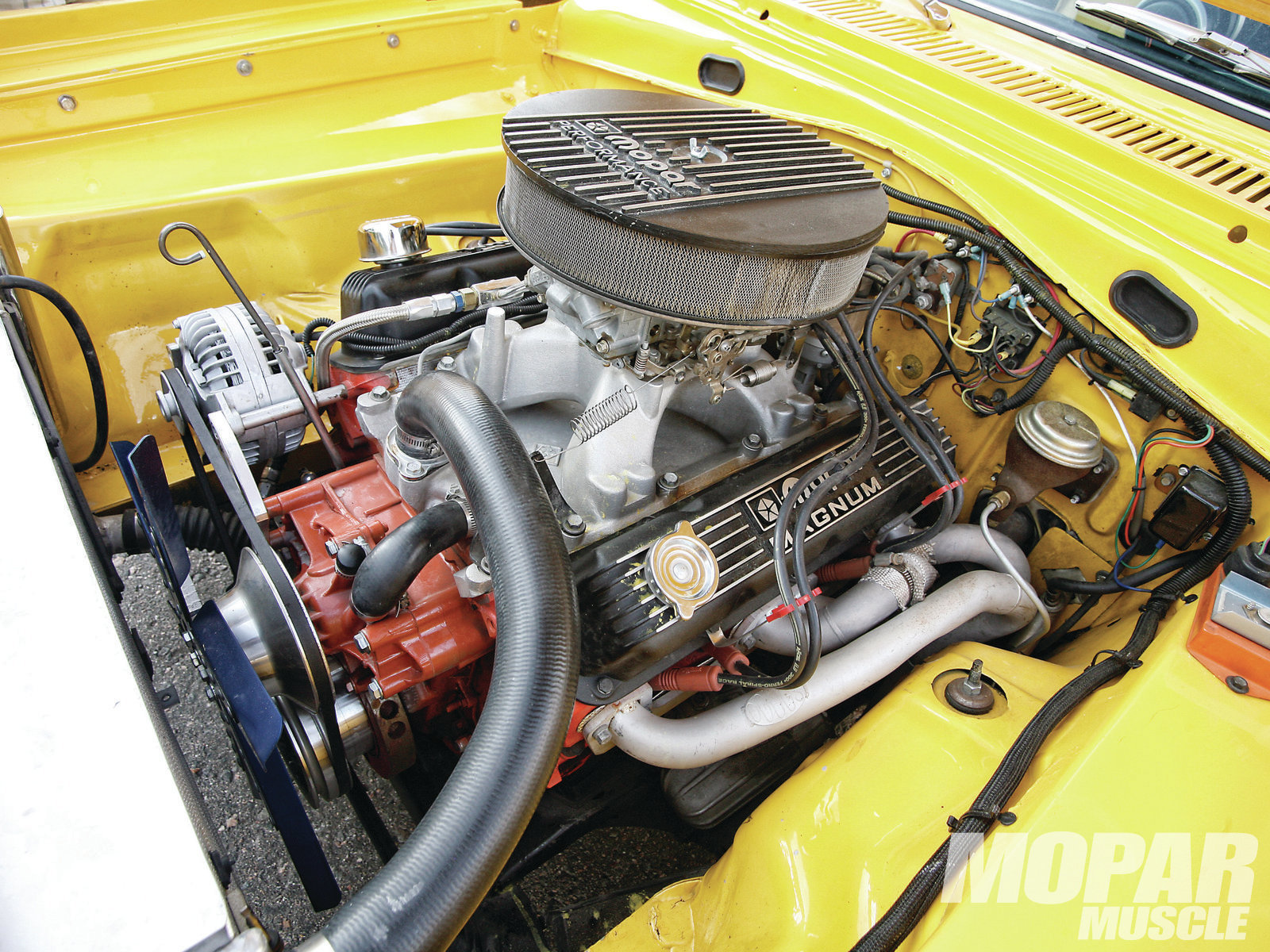 mopp_1206_001_1965_plymouth_barracuda_formula_360_.jpg