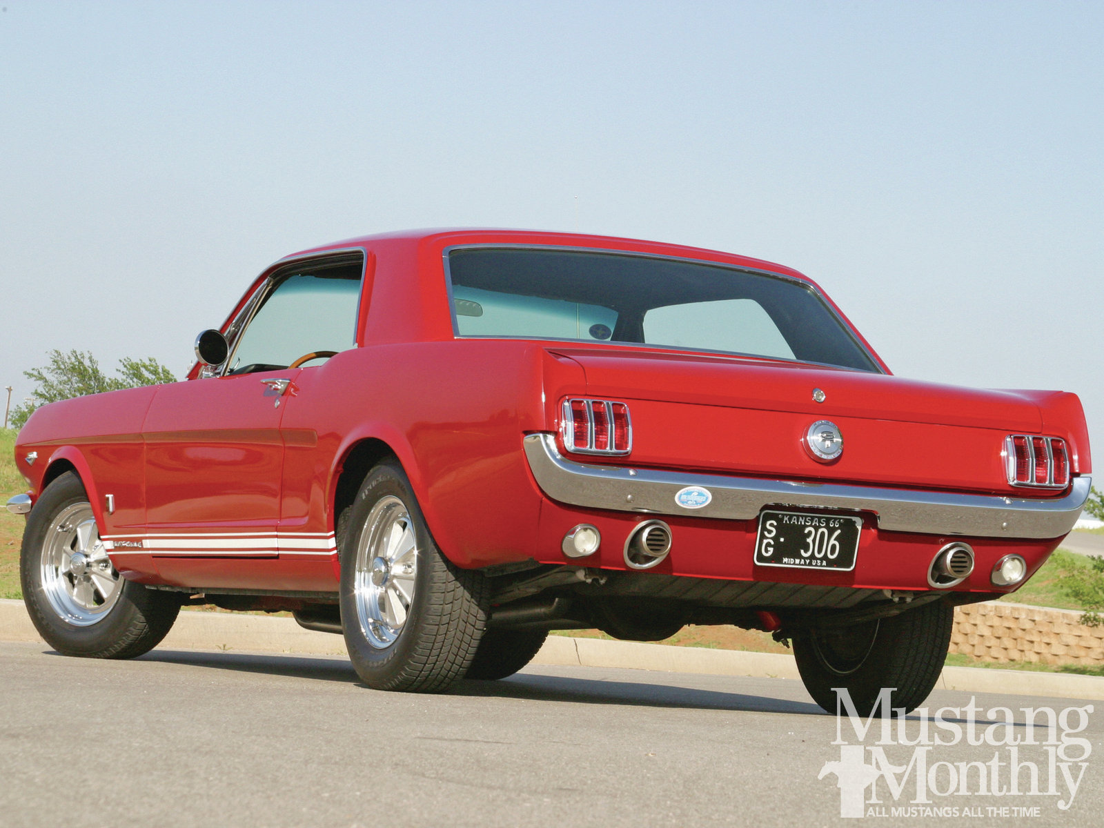 mump_1204_001_1966_mustang_gt_.jpg