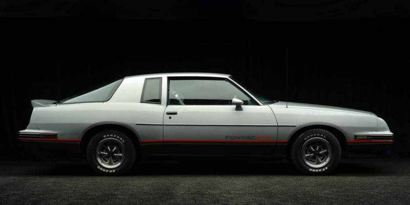 pontiac-00033-2.jpg