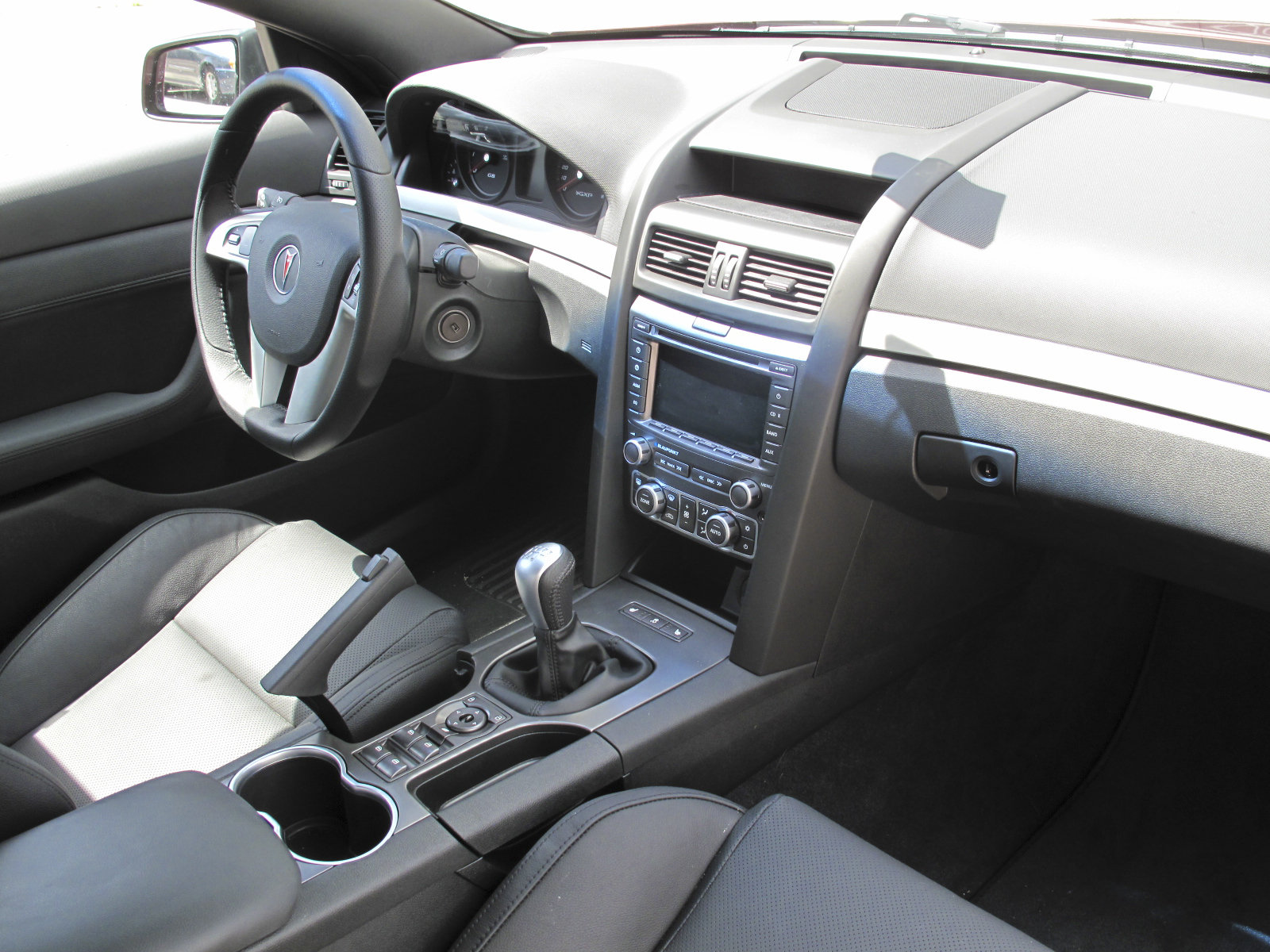 pontiac-g8-gxp-36_1600x0w.jpg