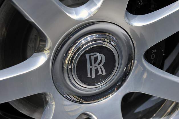 rolls-royce-center-cap.jpg