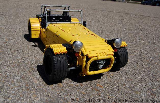 sheepo-lego-caterham-7-1368690170.jpg