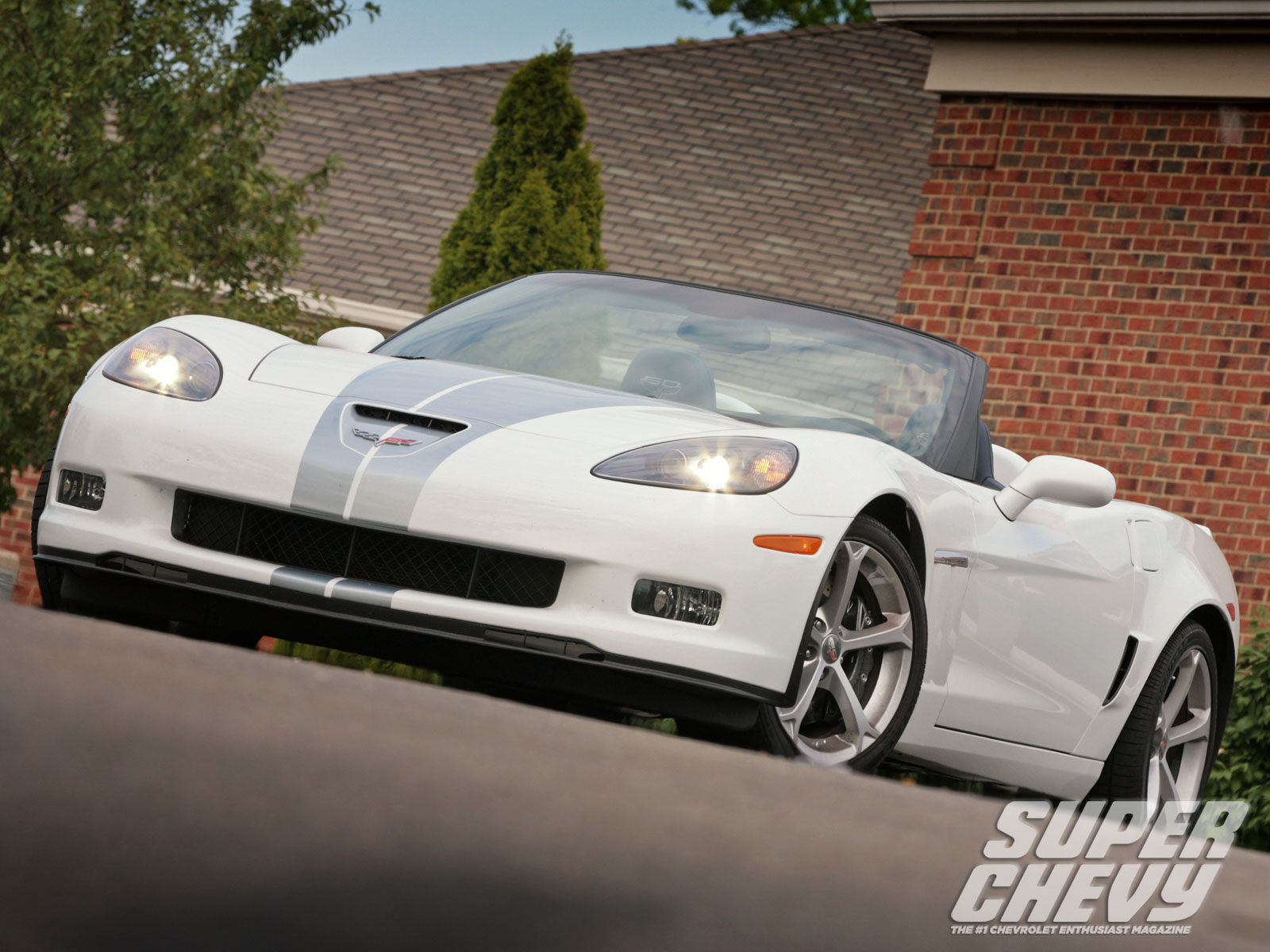 sucp-1212-01-2013-chevy-corvette-grand-sport-convertible-front.jpg
