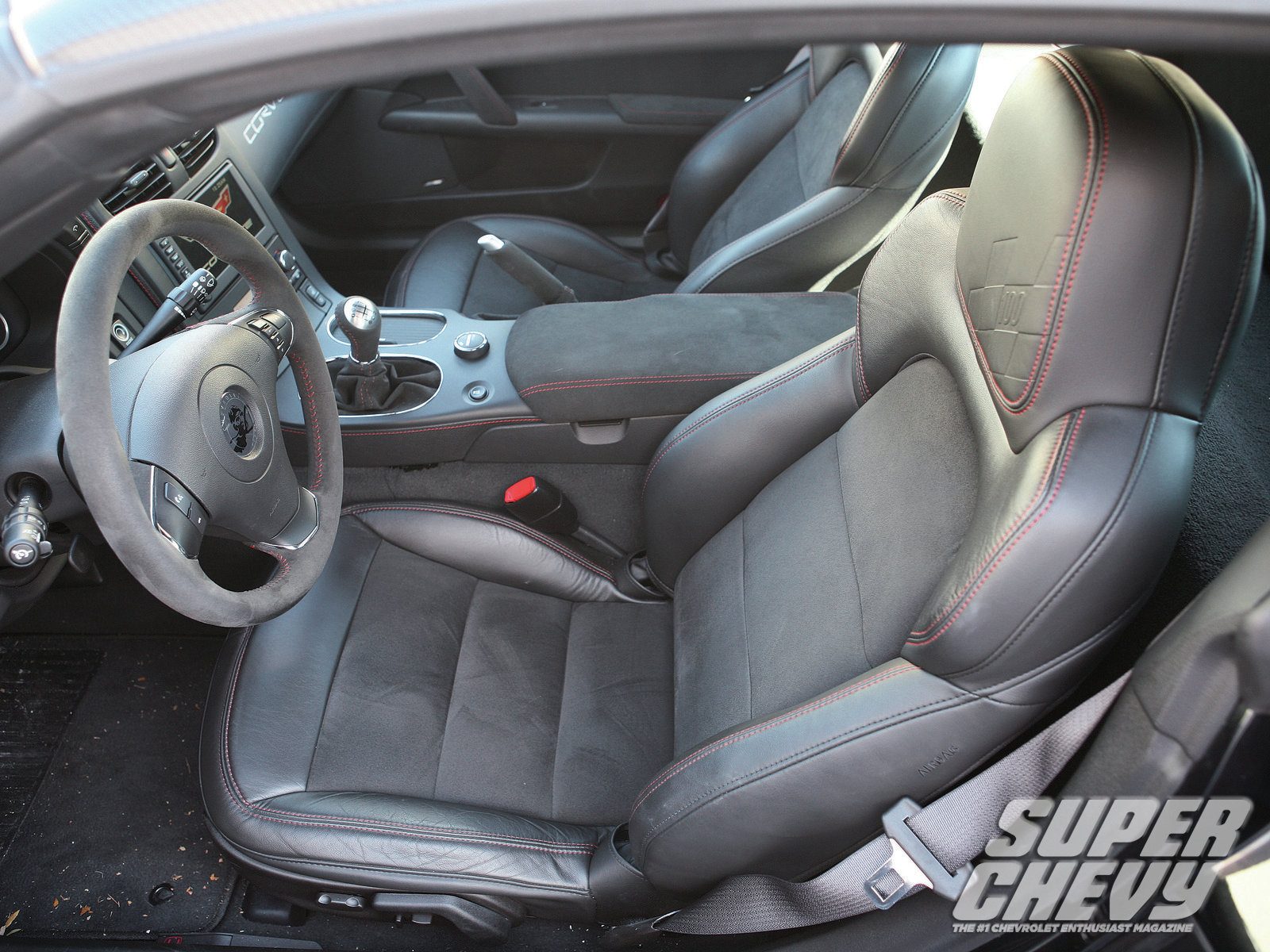 sucp_1206_006_chevy_corvette_zr1_the_flash_.jpg