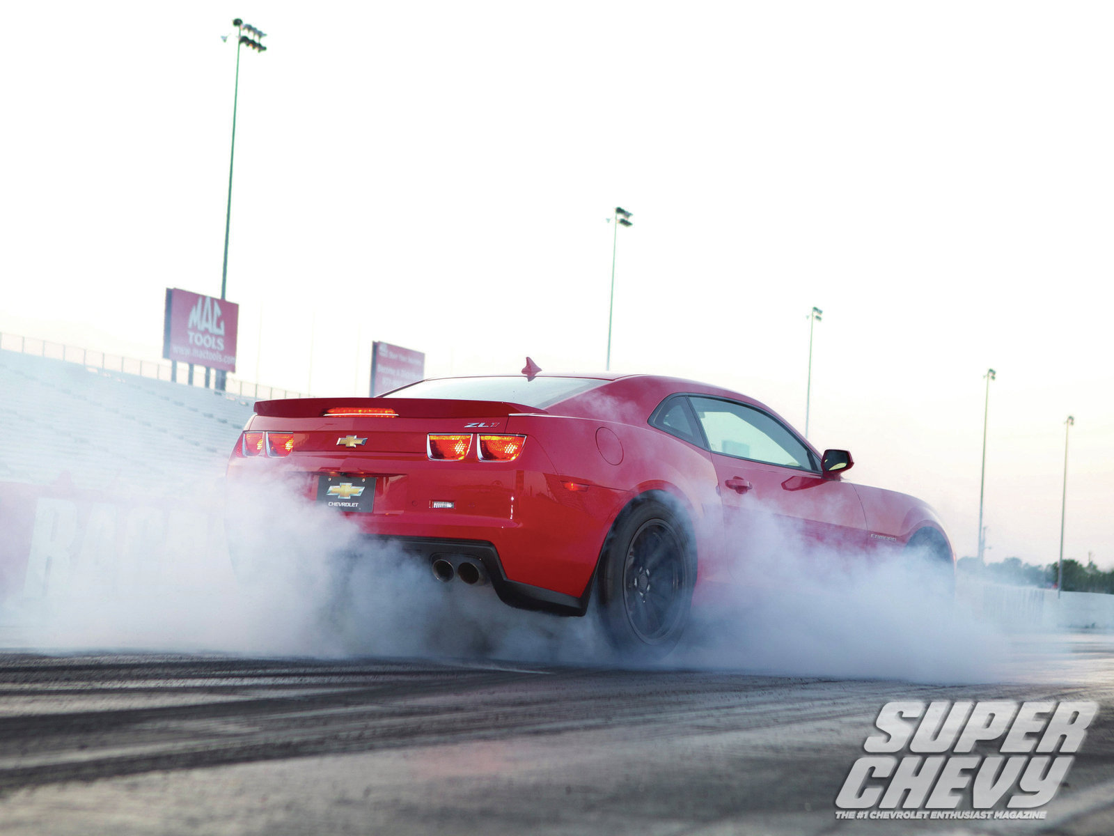 sucp_1211_02_zl1_2012_chevy_the_ultimate_camaro_goes_to_the_drags_.jpg