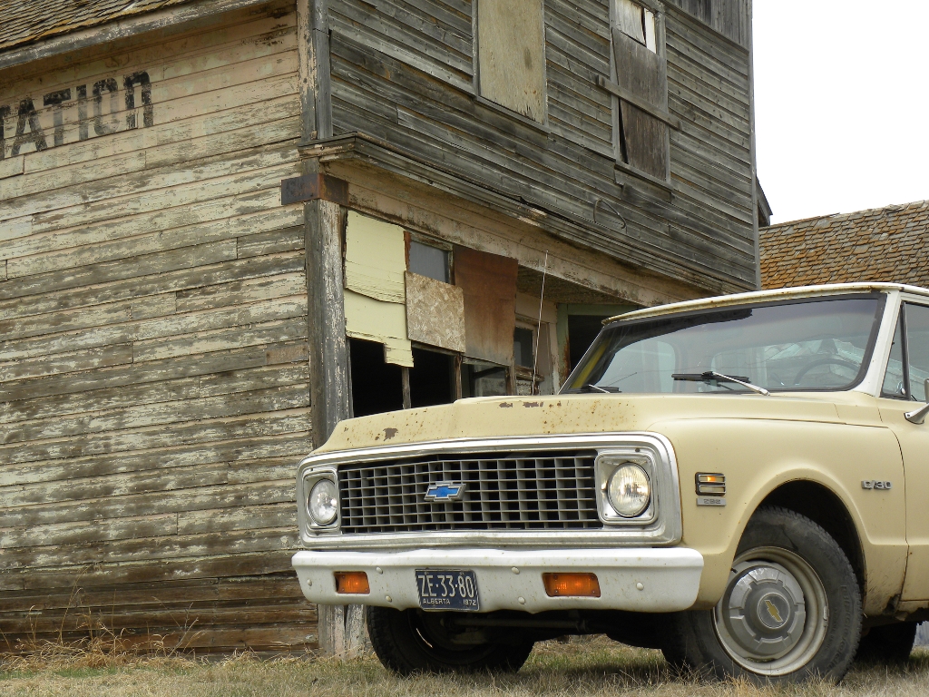 the_chevrolet_and_the_general_store_by_quanticchaos1000-d5gjsos.jpg