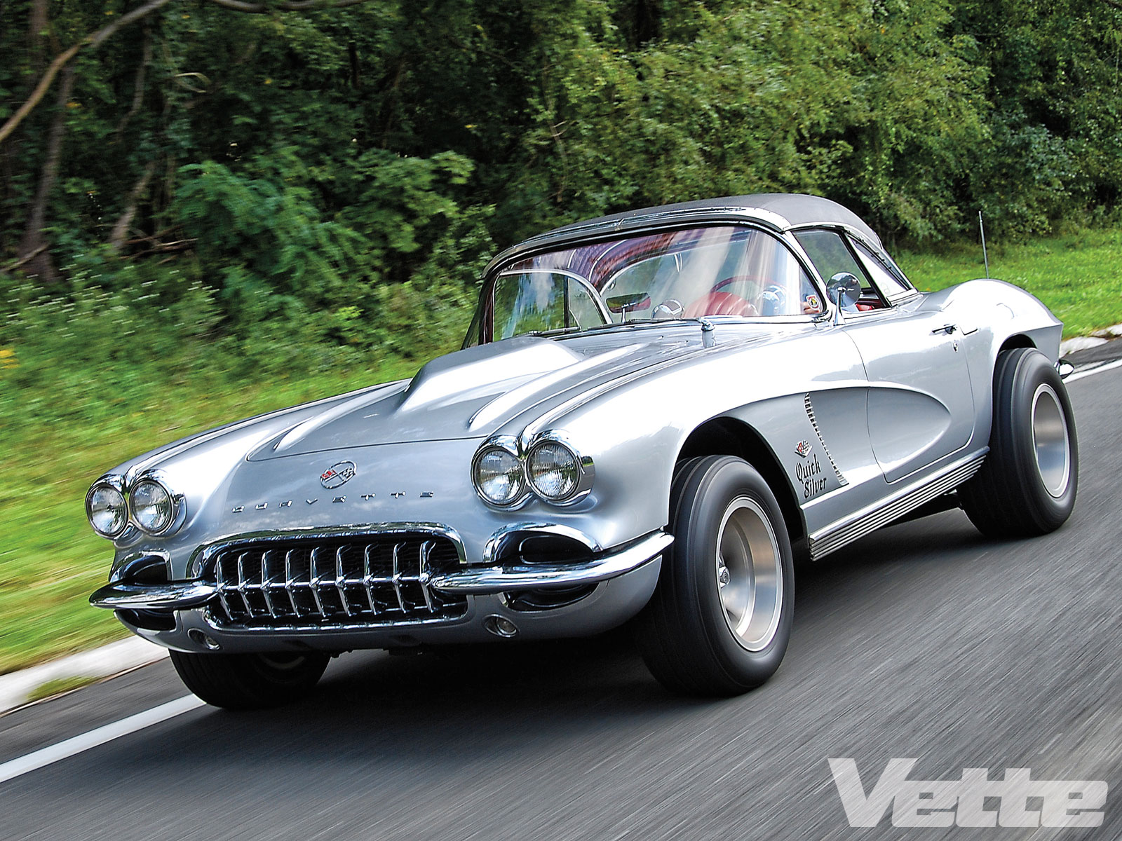 vemp-1301-06-1962-chevy-corvette-motion.