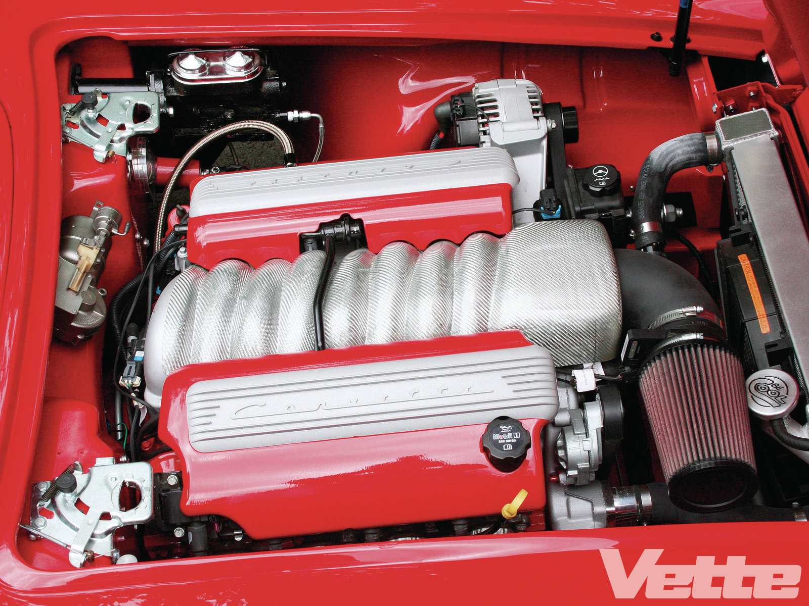 vemp_1205_006_chevy_corvettes_family_affairs_.jpg