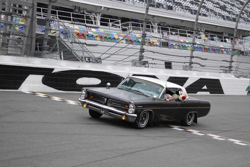 2017 Forever Pontiac Calendar - Entries