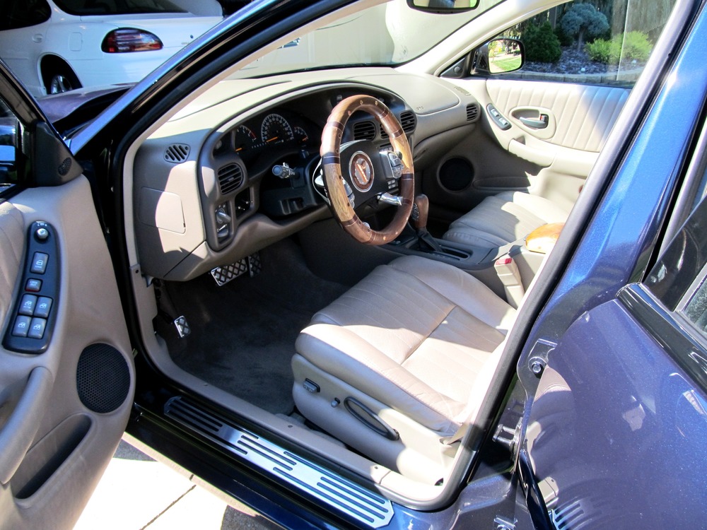 Front view of Indian interior.JPG