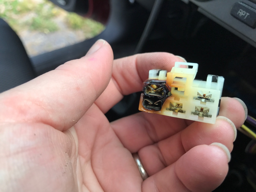 blower_conn.thumb.JPG.31f8b5166dba9f98bfb3b66d2d4c8930.JPG