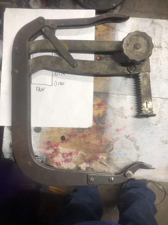 spring compressor.jpg