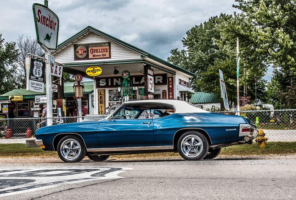 Pontiac Gay Parita background - Copy.JPG