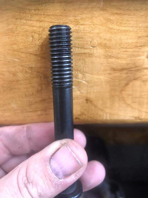 ARP head bolt.jpg