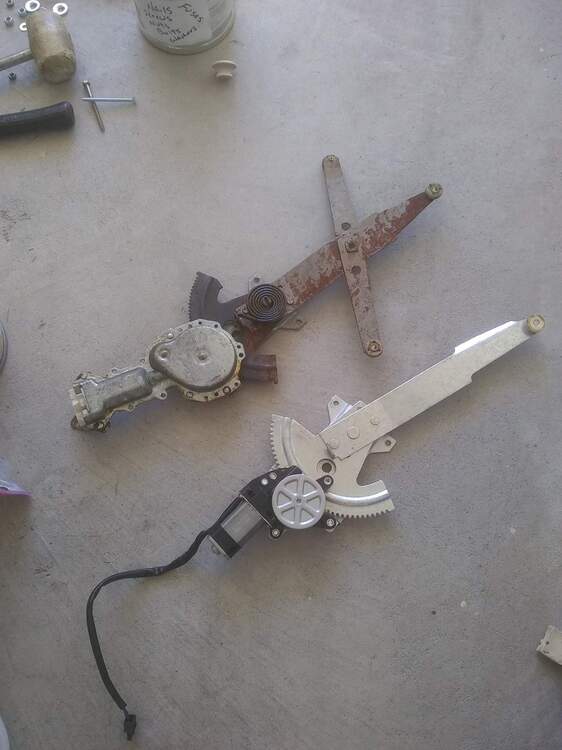 Window Regulator 1991 Sunbird Convertible.jpg