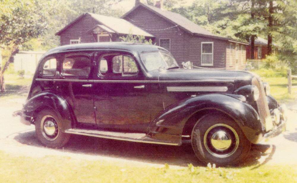 1009664622_35Pontiac.thumb.jpg.e75f127b41b8a20d61eec69d8ac62245.jpg