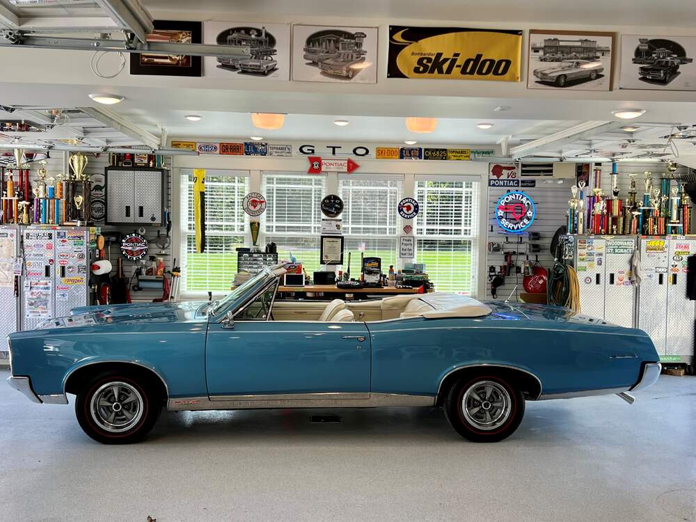 Garage 2022.jpg