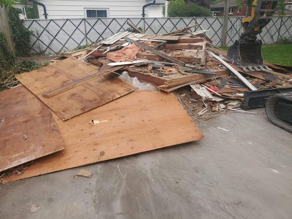 garage3.thumb.jpg.c5b7ccbcf5083905502d13469f49fd81.jpg