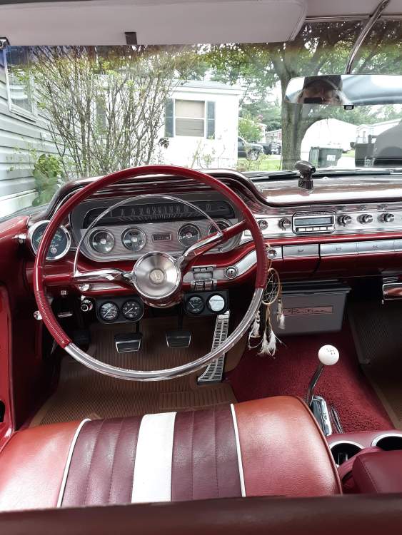 1960 Ventura interior 9.jpg