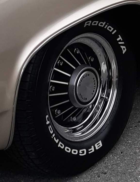 Chromed 8 lug rims on 1964 Pontiac Grand Prix.jpg