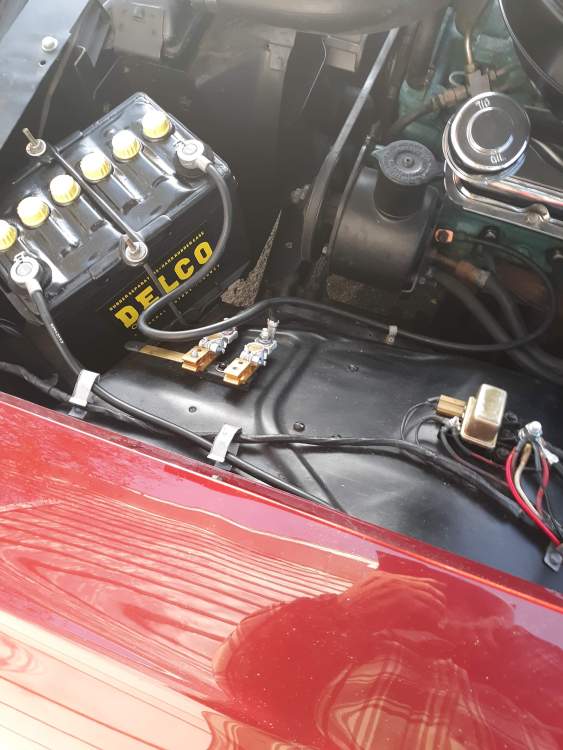 1960 Pontiac engine bay close up jpg.jpg