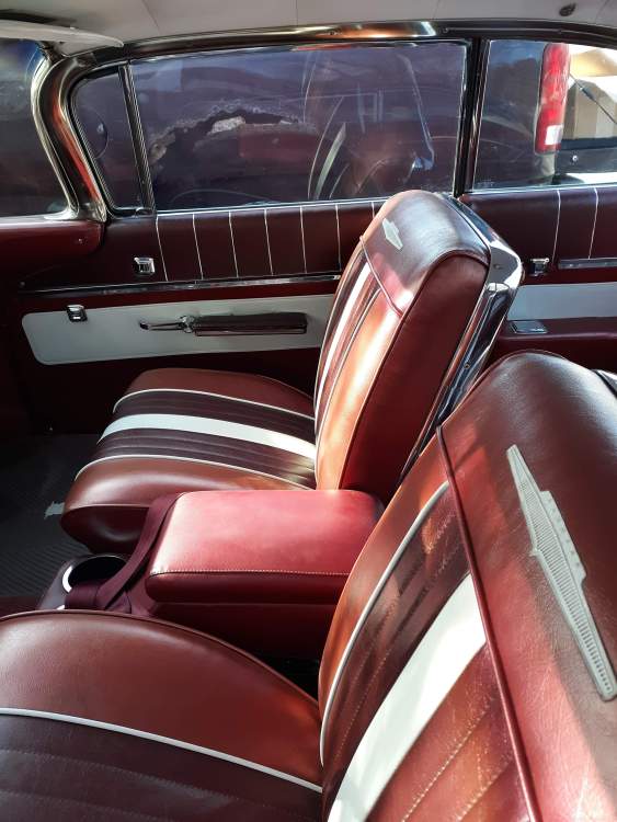 power windows and power vents 2 1960 pontiac.jpg