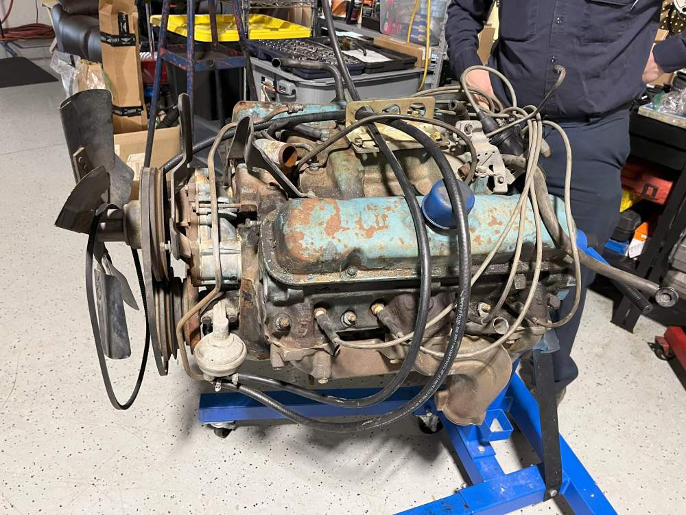 enforcer engine on stand Drivers side.jpg