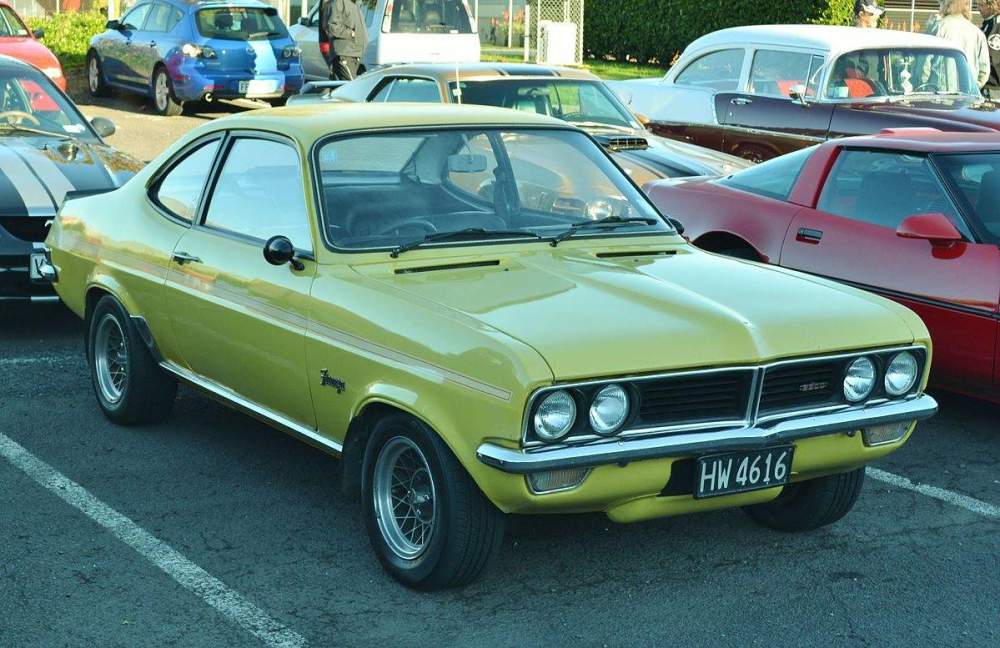 1972_Vauxhall_Firenza_(14138955038).jpg