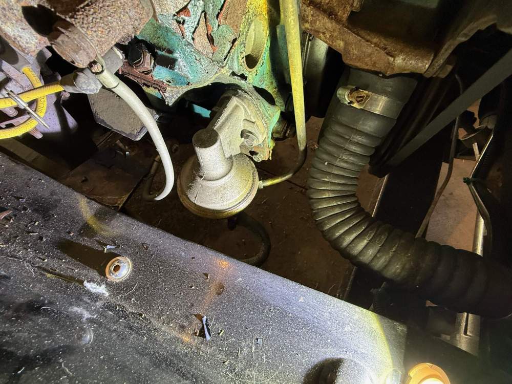 leaking fuel pump 1.jpeg